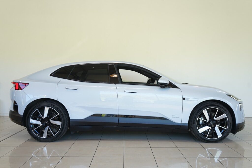 Polestar 4