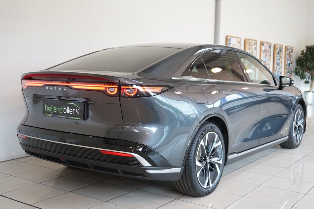 Mazda 6e