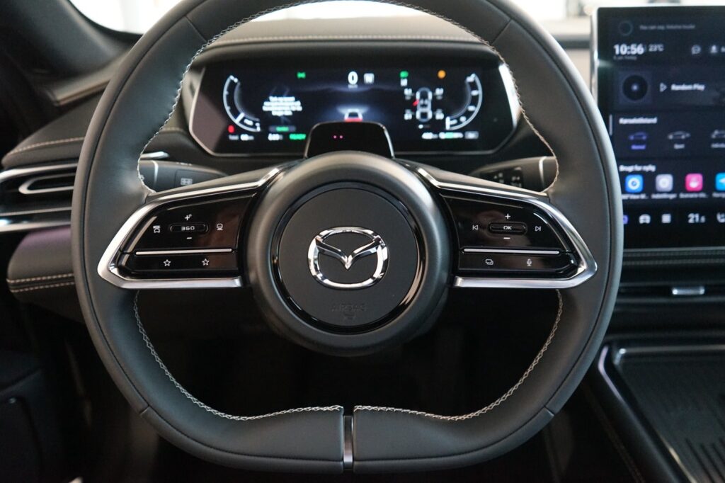Mazda 6e