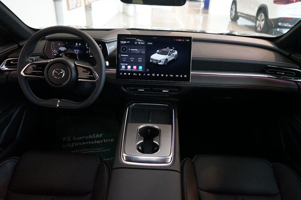 Mazda 6e