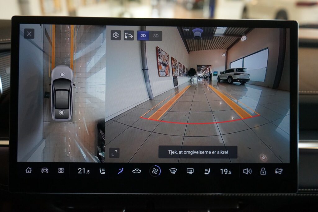 Mazda 6e