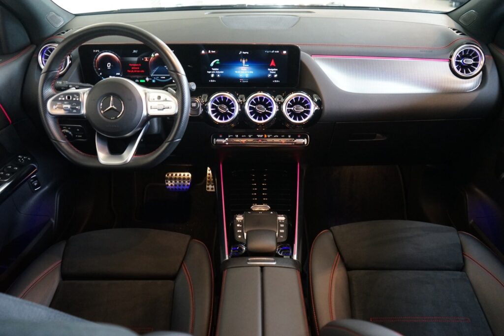 Mercedes EQA250