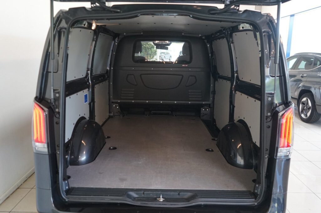 Mercedes Vito 119